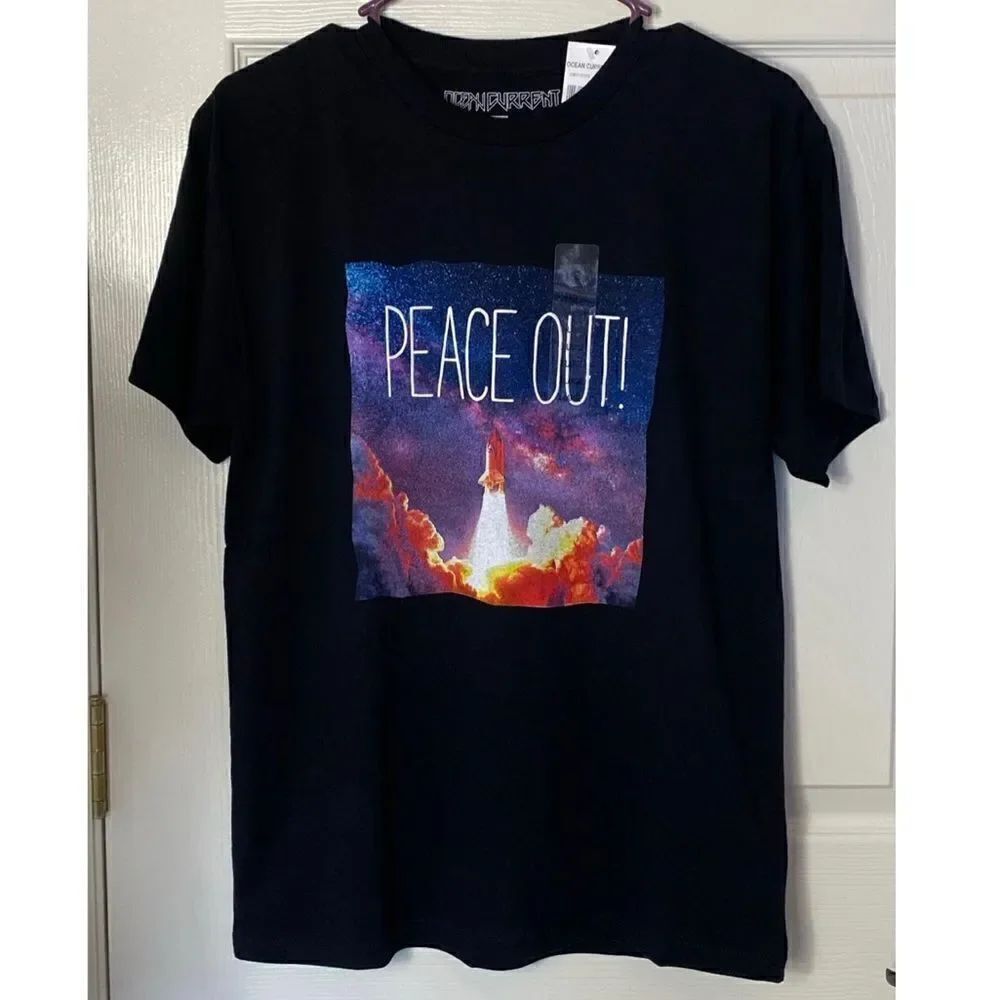 OCEAN CURRENT Boys XLarge “Peace Out” Spaceship Black TShirt